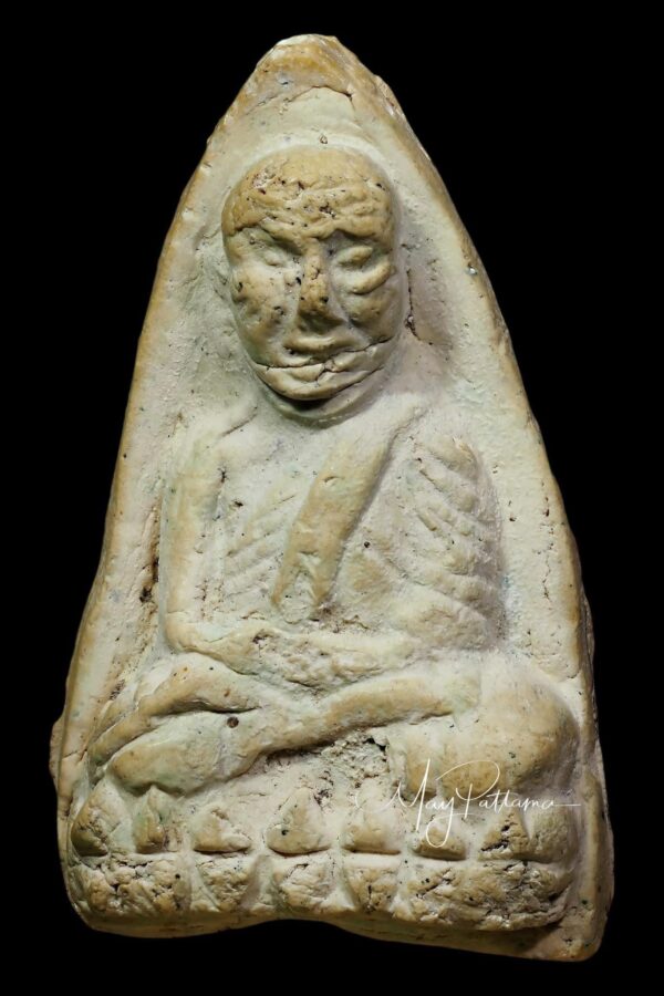 หลวงปู่ทวด วัดประสาท พิมพ์ใหญ่ปลายเเหลม เนื้อขาวอมเขียว ปี 06