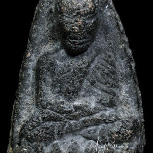 หลวงปู่ทวด ประสาทบุญญาวาส พิมพ์ใหญ่ ปลายมน เนื้อดำ บล็อค ลังเม้ง