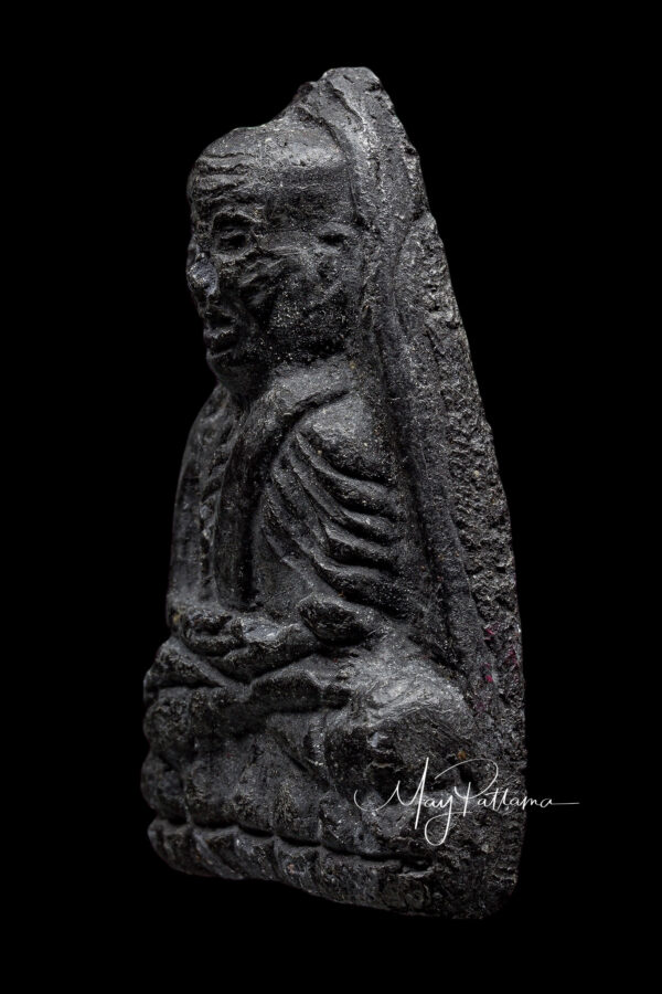หลวงปู่ทวด วัดประสาท พิมพ์ใหญ่ปลายเเหลม ปี 06