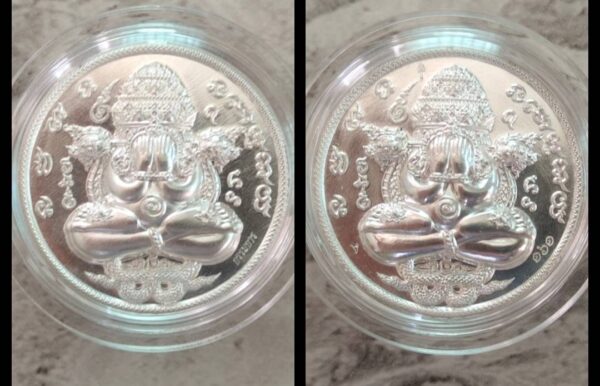 พระโพธิสัตว์พังพะกาฬ บอยท่าพระจันทร์