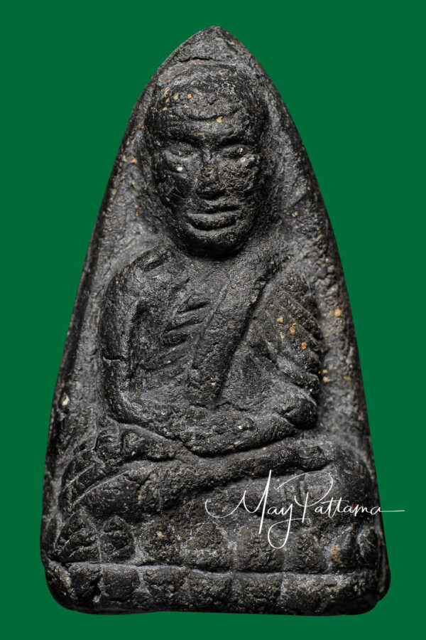 หลวงปู่ทวด วัดประสาทฯ พิมพ์ใหญ่ ปลายแหลม ปี 06